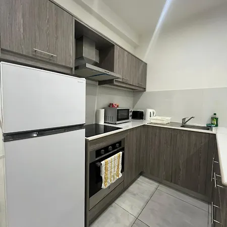Practical And Versatile Studio In Msida, Perfect For Travelers شقة مسيدا