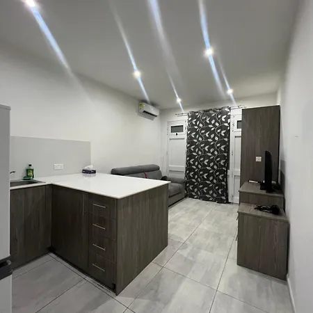 شقة Practical And Versatile Studio In Msida, Perfect For Travelers *